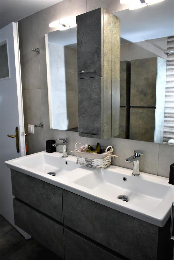 High Quality 110Qm 2Br At Simos-Lux-Apartment Athen Eksteriør bilde